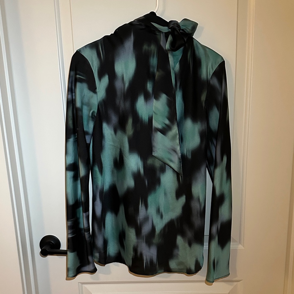 MANGO Elegant Black and Green Women's Top